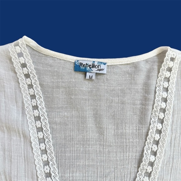 Rebellion White Maxi Swim Cover-up Lightweight Front Tie Size M - EUC - Picture 9 of 11